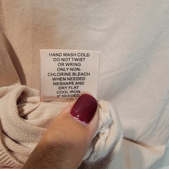 Philosophy Lightweight Sweater Size L - Picture 9 of 10